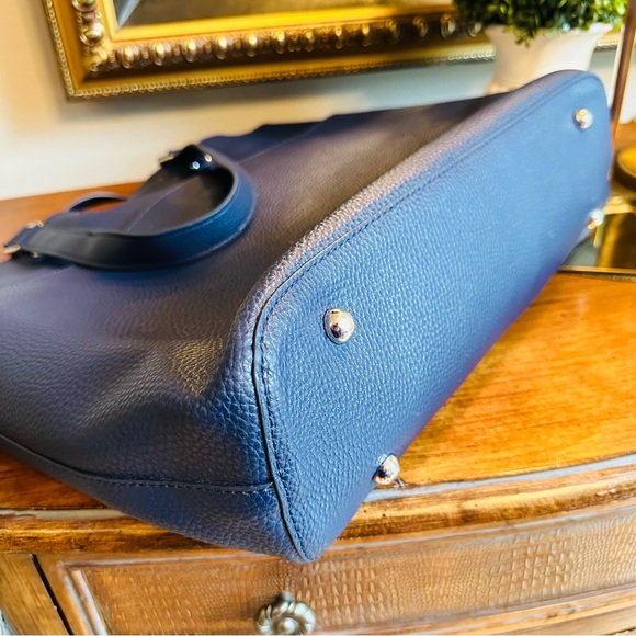 CHARMING CHARLIE LARGE NAVY BLUE TOTE BAG FANTASTIC COND HOT PINK INTERIOR GREAT - Picture 10 of 11